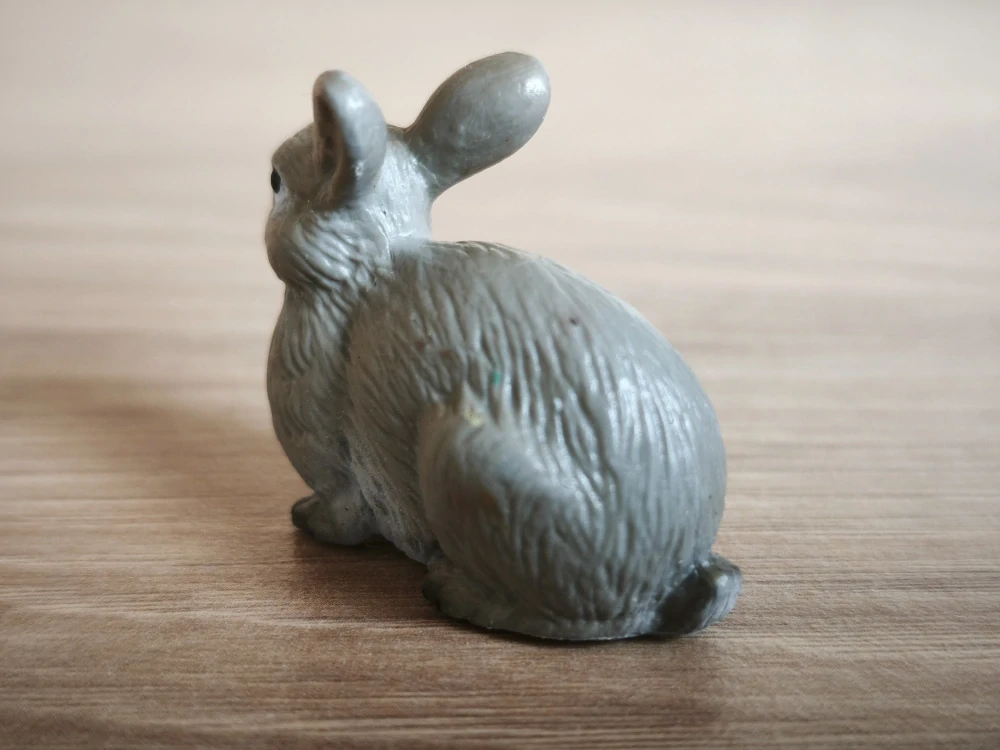 králík divoký 14246, model 2001